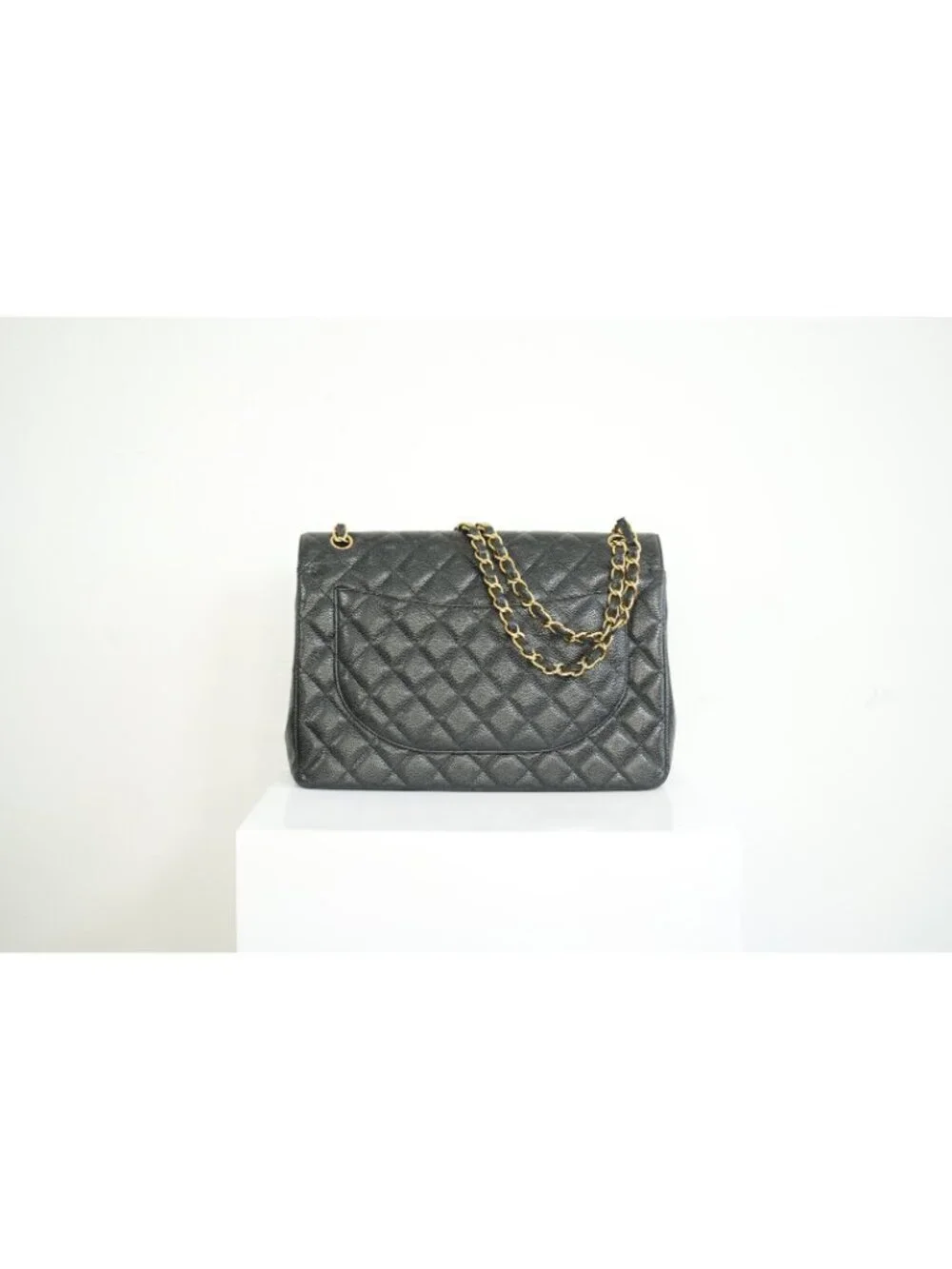 CHANEL good